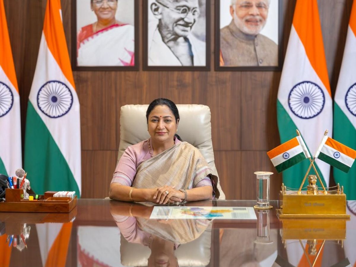 दिल्ली के कारोबारियों के लिए 'उद्योग मित्र पोर्टल' लॉन्च, एक ही विंडो पर मिलेंगी 50 सेवाएं