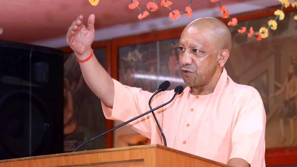 श्रीराम मंदिर गोरक्षपीठ संतों का योगदान अतुलनीय: सीएम योगी बोले- राष्ट्र व धर्म के लिए समर्पित रहा पूज्य गुरुदेवों का जीवन