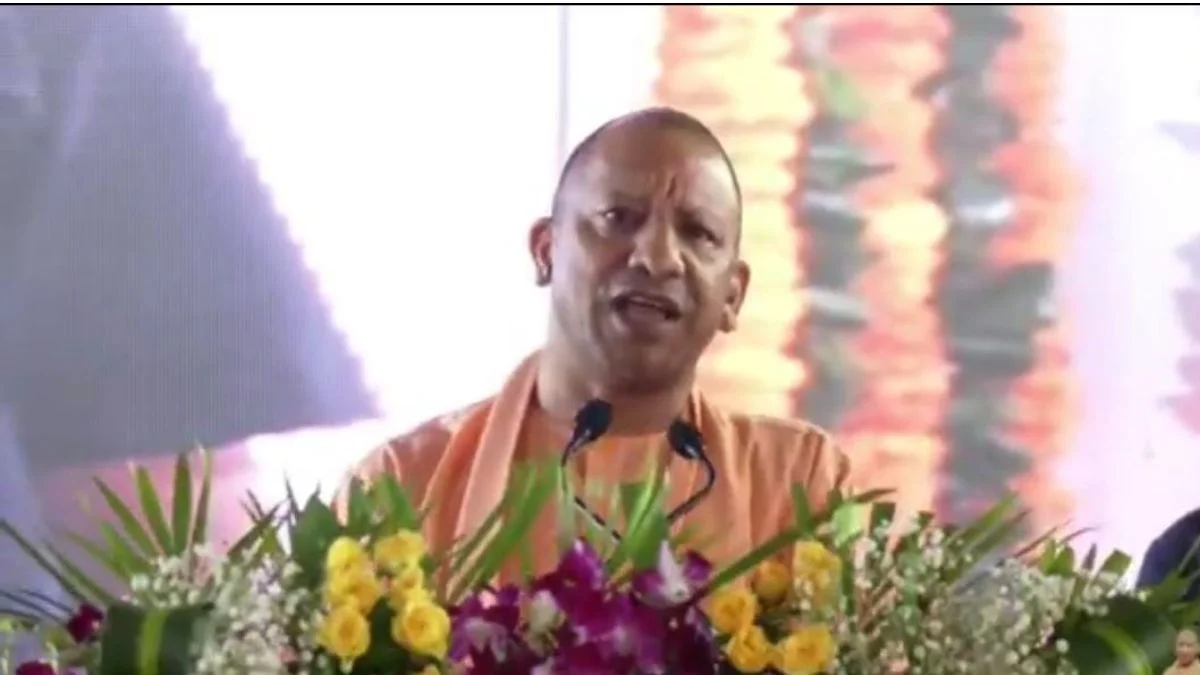 'मगरमच्छ कहे मैंने शिकार बंद कर दिया': योगी आदित्यनाथ का समाजवादी पार्टी पर तीखा प्रहार