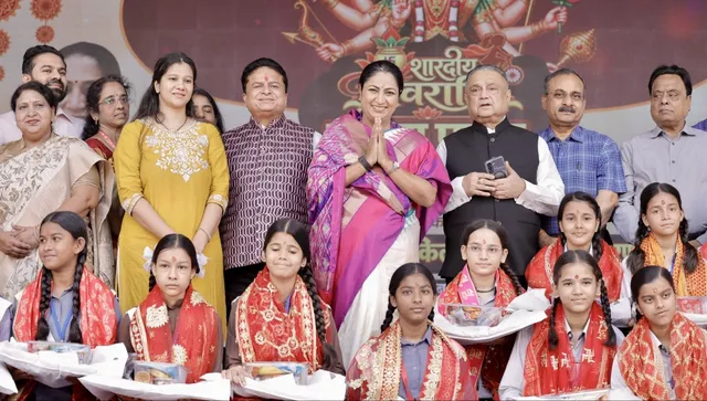 रेखा गुप्ता का विपक्ष पर प्रहार: 'अपने परिवार के अलावा किसी अन्य महिला का सम्मान नहीं करते विपक्षी नेता'